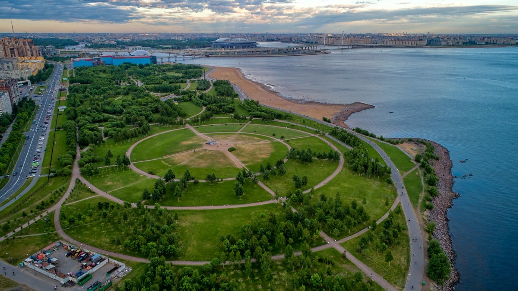 Парк 300-летия Санкт-Петербурга финский залив